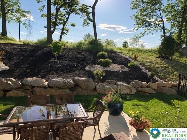 2852 Homestead Drive, Easton, PA 18040