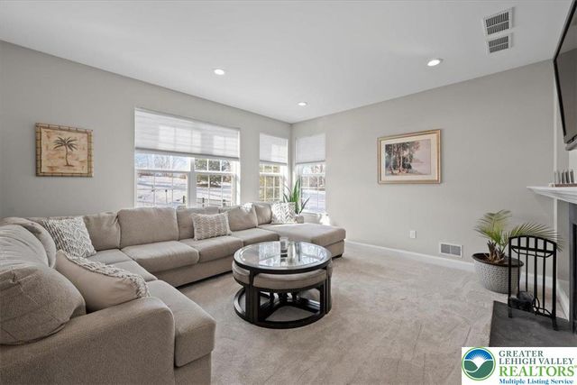 2852 Homestead Drive, Easton, PA 18040