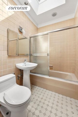 2575 E 19TH Street, New York City, NY 11235