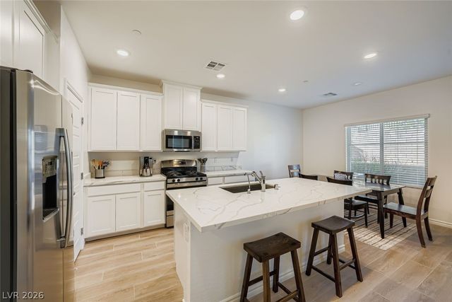 600 North Carriage Hill Drive 1184, Las Vegas, NV 89138