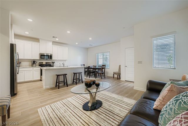 600 North Carriage Hill Drive 1184, Las Vegas, NV 89138