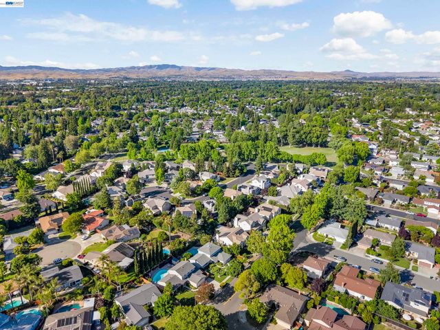 5895 Black Ave, Pleasanton, CA 94566