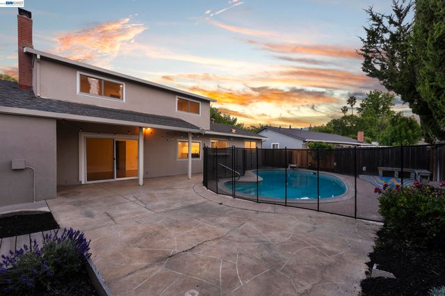 5895 Black Ave, Pleasanton, CA 94566