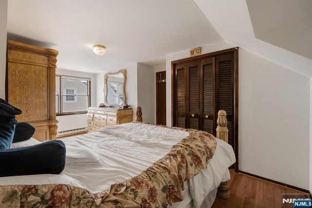 32-06 Rosalie Street, Fair Lawn, NJ 07410