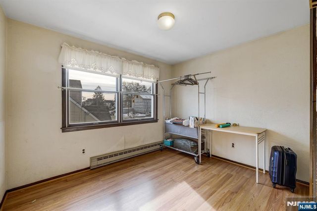 32-06 Rosalie Street, Fair Lawn, NJ 07410