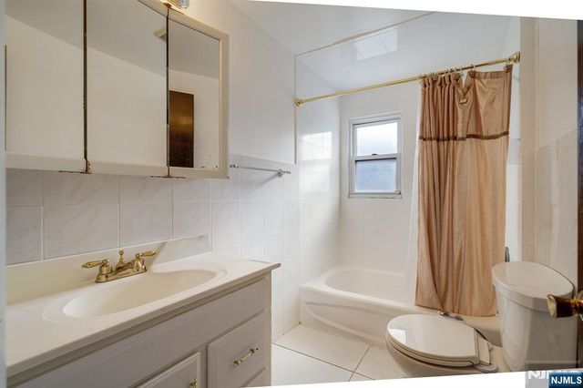 32-06 Rosalie Street, Fair Lawn, NJ 07410