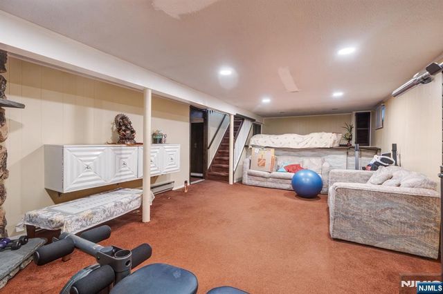 32-06 Rosalie Street, Fair Lawn, NJ 07410