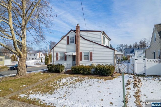 32-06 Rosalie Street, Fair Lawn, NJ 07410