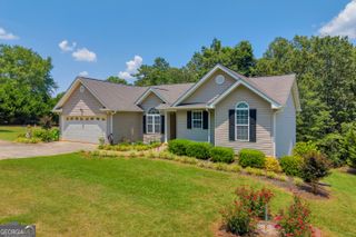 34 Gooseway Road, Eastanollee, GA 30538