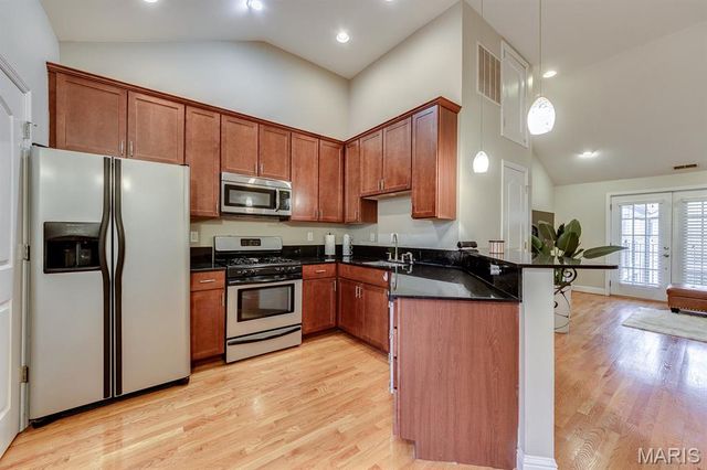 8140-42 Whitburn Drive, Clayton, MO 63105