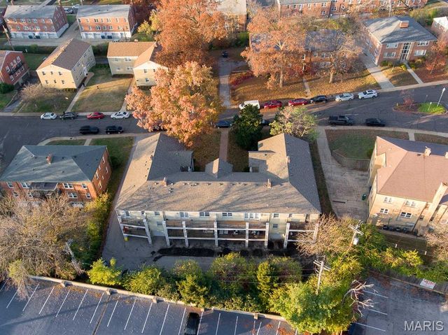 8140-42 Whitburn Drive, Clayton, MO 63105