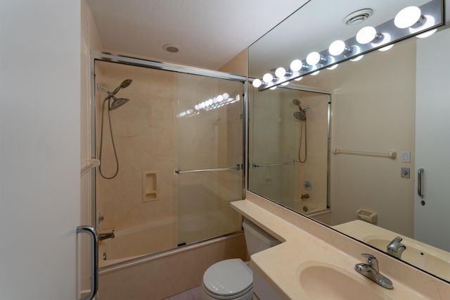 8902 SE Marina Bay Drive, Hobe Sound, FL 33455