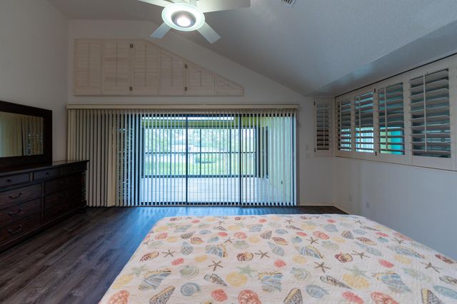 8902 SE Marina Bay Drive, Hobe Sound, FL 33455