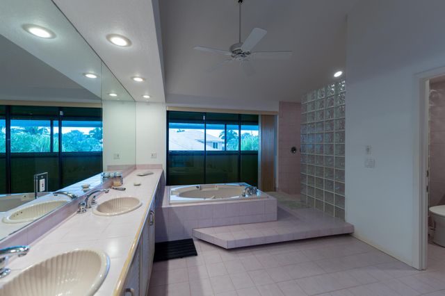 8902 SE Marina Bay Drive, Hobe Sound, FL 33455