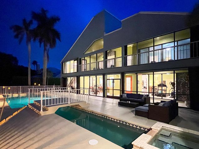 8902 SE Marina Bay Drive, Hobe Sound, FL 33455