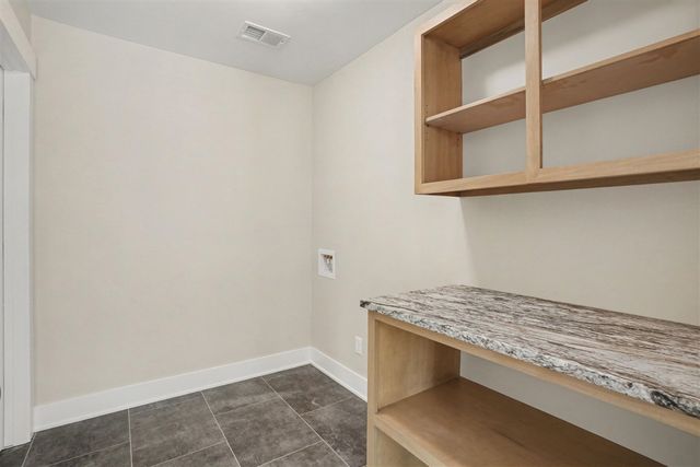 9222 Buchanan Street, Allendale, MI 49401