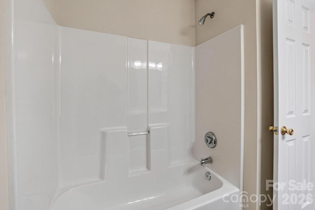 8318 Christmas Court, Charlotte, NC 28216