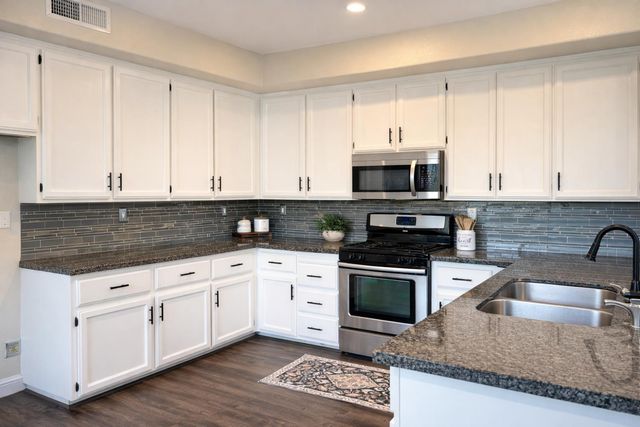 4909 Hidden Meadow Way, Antelope, CA 95843