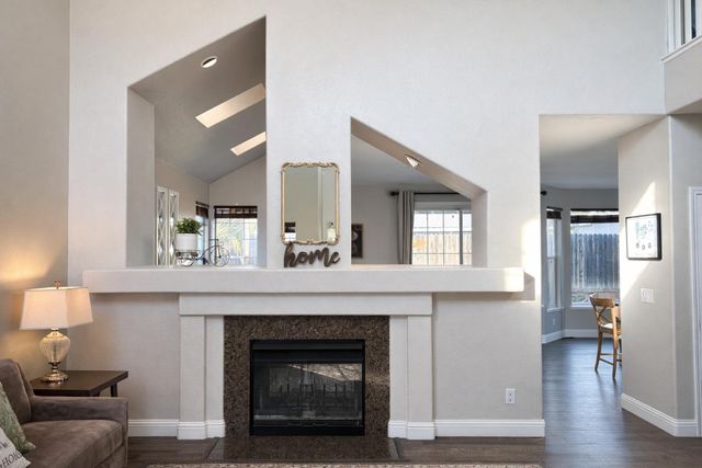 4909 Hidden Meadow Way, Antelope, CA 95843