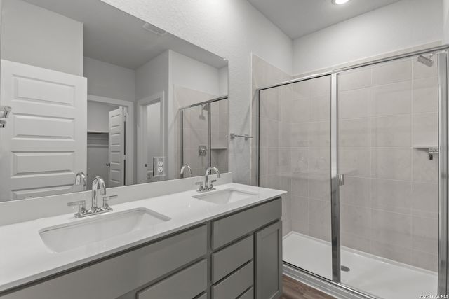 9902 Chavaneaux Lndg, San Antonio, TX 78221