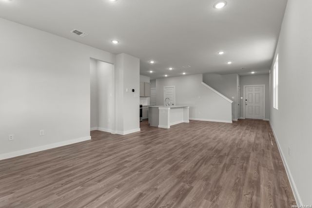 9902 Chavaneaux Lndg, San Antonio, TX 78221