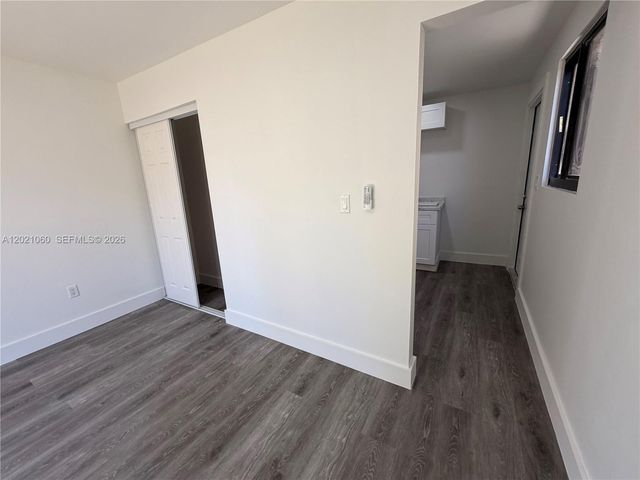 16536 SW 54th St 1, Miami, FL 33185