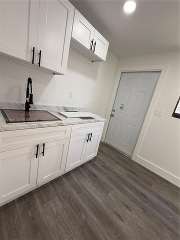 16536 SW 54th St 1, Miami, FL 33185