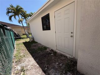 16536 SW 54th St 1, Miami, FL 33185
