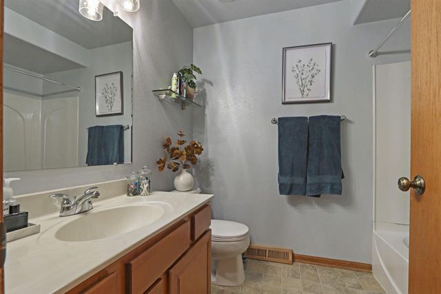 5417 32nd STREET, Kenosha, WI 53144