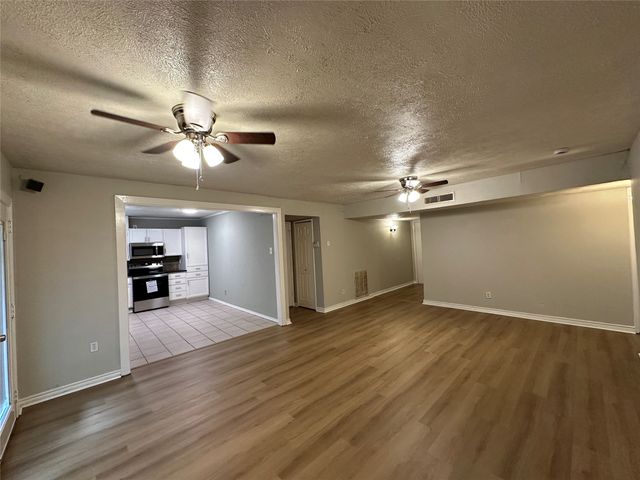 5908 Maple Lane, Rowlett, TX 75089
