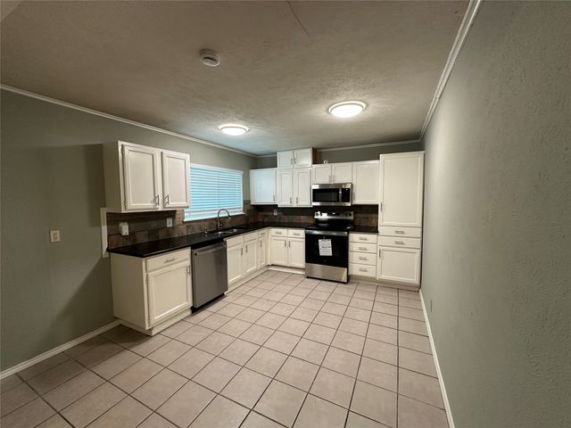 5908 Maple Lane, Rowlett, TX 75089