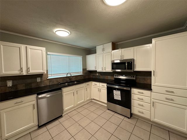 5908 Maple Lane, Rowlett, TX 75089