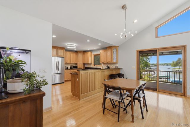 7477 Ore Knob Drive, Tyrone Township, MI 48430