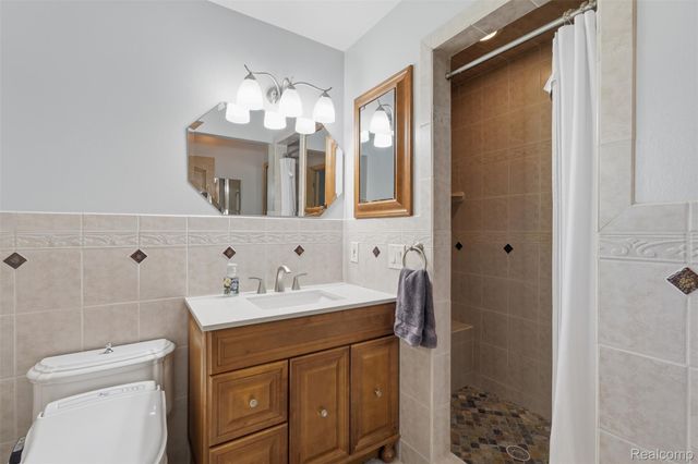 7477 Ore Knob Drive, Tyrone Township, MI 48430