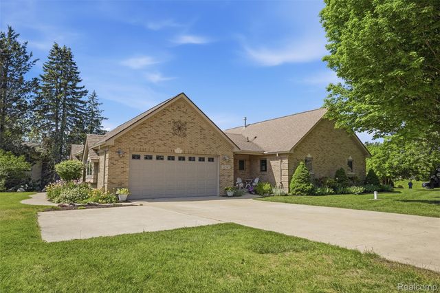 7477 Ore Knob Drive, Tyrone Township, MI 48430
