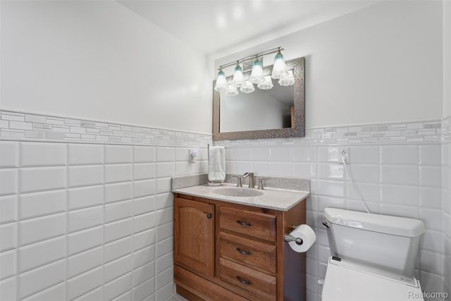 7477 Ore Knob Drive, Tyrone Township, MI 48430