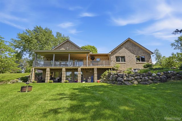 7477 Ore Knob Drive, Tyrone Township, MI 48430