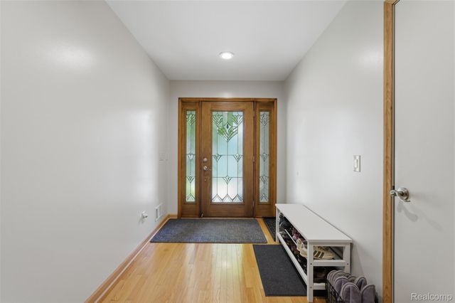 7477 Ore Knob Drive, Tyrone Township, MI 48430