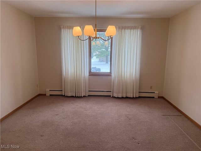 2612 Frostwood Drive, Austintown, OH 44515