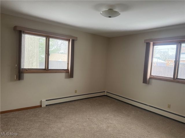 2612 Frostwood Drive, Austintown, OH 44515