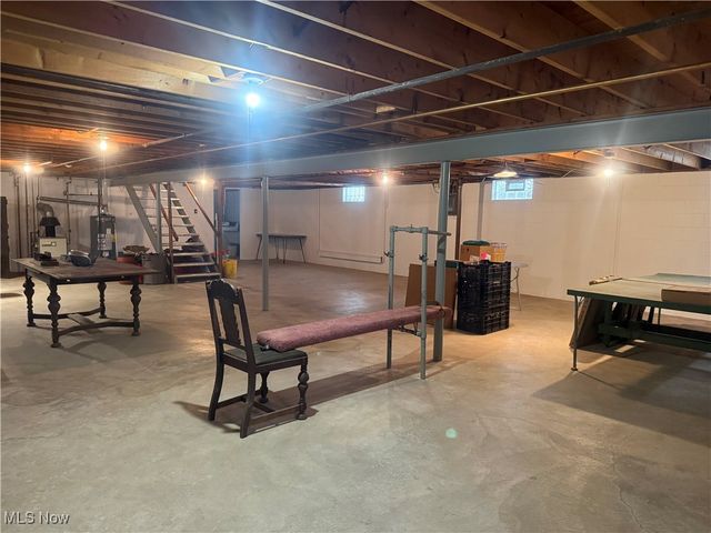 2612 Frostwood Drive, Austintown, OH 44515