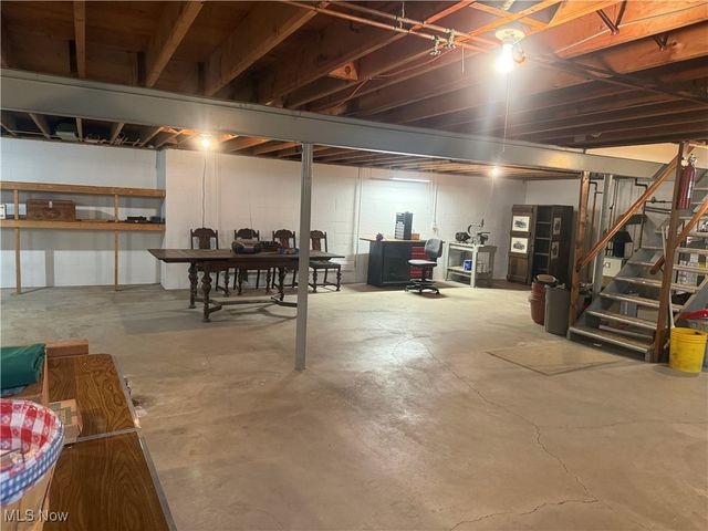 2612 Frostwood Drive, Austintown, OH 44515