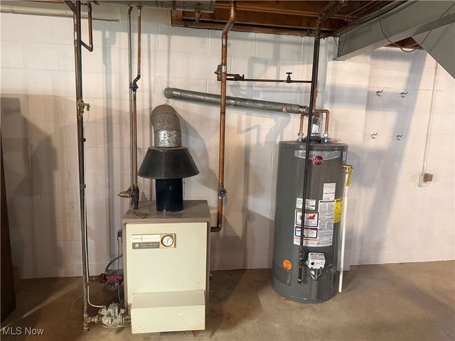 2612 Frostwood Drive, Austintown, OH 44515