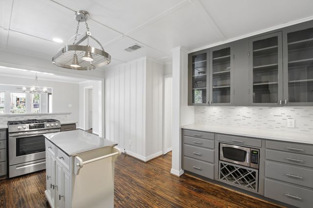 3614 Gordon Avenue, Fort Worth, TX 76110