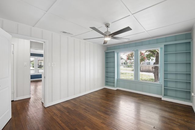 3614 Gordon Avenue, Fort Worth, TX 76110