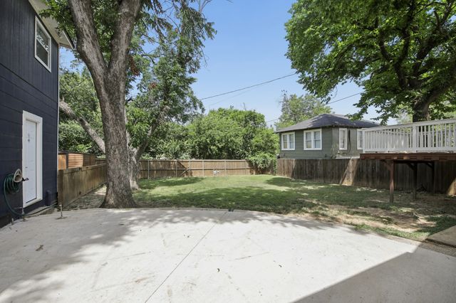3614 Gordon Avenue, Fort Worth, TX 76110
