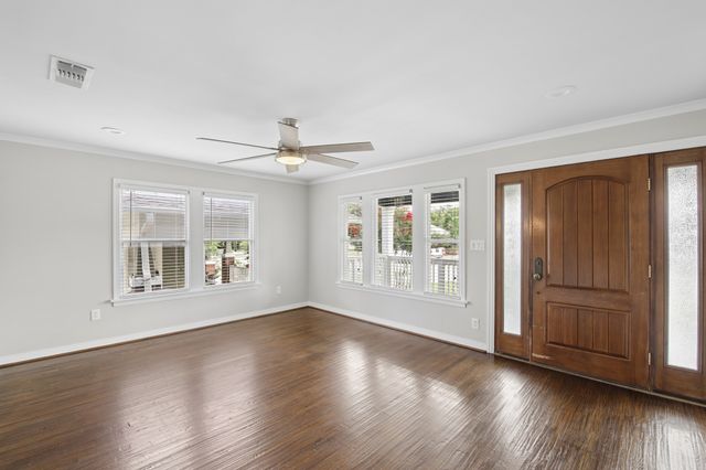 3614 Gordon Avenue, Fort Worth, TX 76110