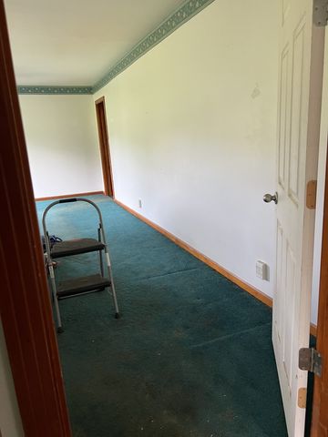 250 Chipman Rd, Bethpage, TN 37022