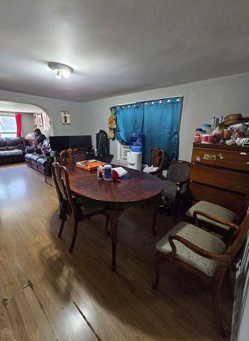 4602 N Karlov Avenue, Chicago, IL 60630