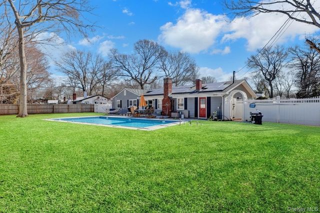 15 Whitmore Lane, Coram, NY 11727